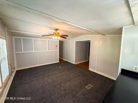Living - 143 Maple St, Florence, MS 39073 photo 1 of 10