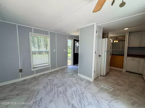 Living - 143 Maple St, Florence, MS 39073 photo 3 of 10