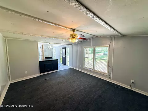 Living - 143 Maple St, Florence, MS 39073 photo 4 of 10