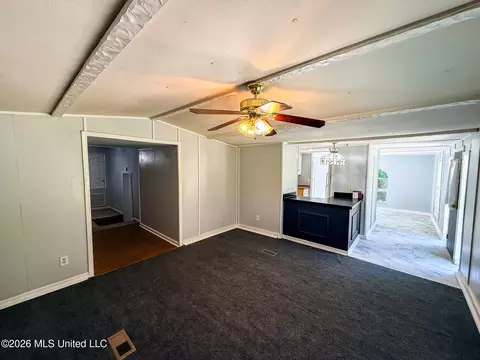 Living - 143 Maple St, Florence, MS 39073 photo 2 of 10