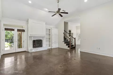 Living - 5366 Carolwood Dr, Jackson, MS 39211 photo 1 of 1