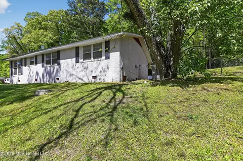 Exterior - 20 Covington Rd, Columbus, MS 39705 photo 3 of 8