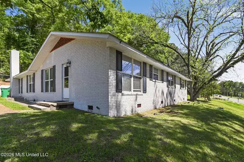 Exterior - 20 Covington Rd, Columbus, MS 39705 photo 2 of 8
