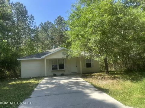6059 E Choctaw St, Bay Saint Louis, MS 39520