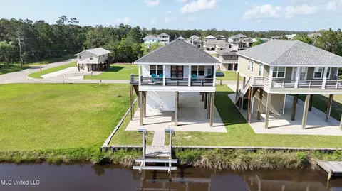 4024 Cardinal St, Bay Saint Louis, MS 39520