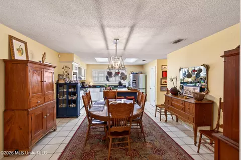 Dining - 89364 E Diamondhead Dr, Diamondhead, MS 39525 photo 1 of 2