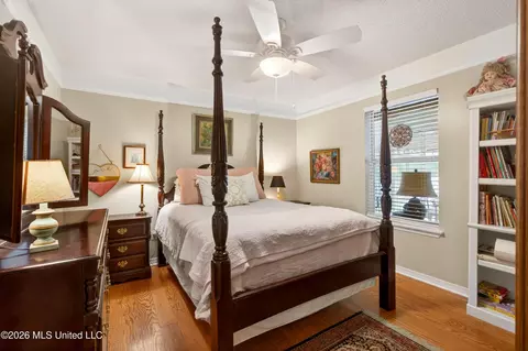Bedroom - 89364 E Diamondhead Dr, Diamondhead, MS 39525 photo 1 of 3