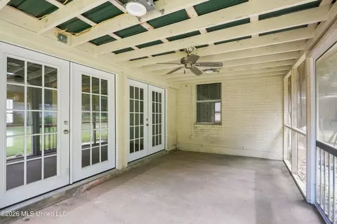 Exterior - 89364 E Diamondhead Dr, Diamondhead, MS 39525 photo 4 of 6