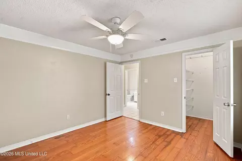 Bedroom - 89364 E Diamondhead Dr, Diamondhead, MS 39525 photo 2 of 4