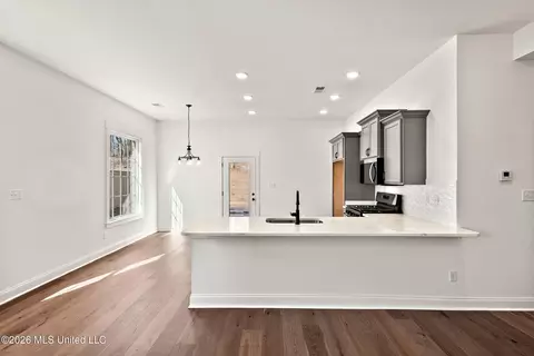 Kitchen - 836 Coahoma Ct, Nesbit, MS 38651 photo 1 of 2