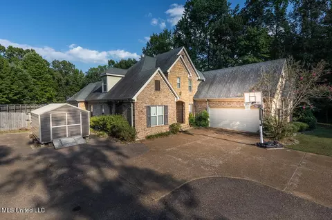 Exterior - 2670 Emerald Way Dr, Hernando, MS 38632 photo 3 of 14