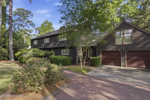 1012 Buckley Dr, Jackson, MS 39206