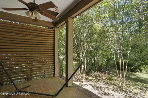 Exterior - 1012 Buckley Dr, Jackson, MS 39206 photo 4 of 10