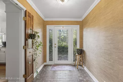 Entry Way - 1012 Buckley Dr, Jackson, MS 39206 photo 1 of 2