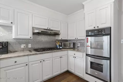 Kitchen - 1012 Buckley Dr, Jackson, MS 39206 photo 4 of 6