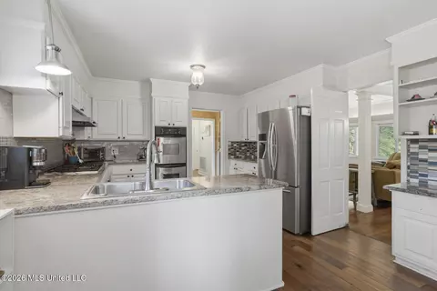Kitchen - 1012 Buckley Dr, Jackson, MS 39206 photo 1 of 6