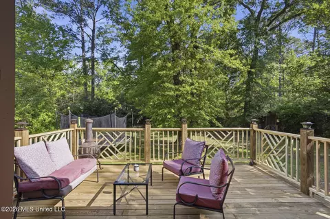 Exterior - 1012 Buckley Dr, Jackson, MS 39206 photo 3 of 10