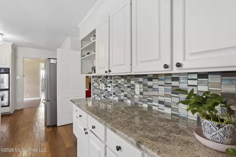 Kitchen - 1012 Buckley Dr, Jackson, MS 39206 photo 2 of 6