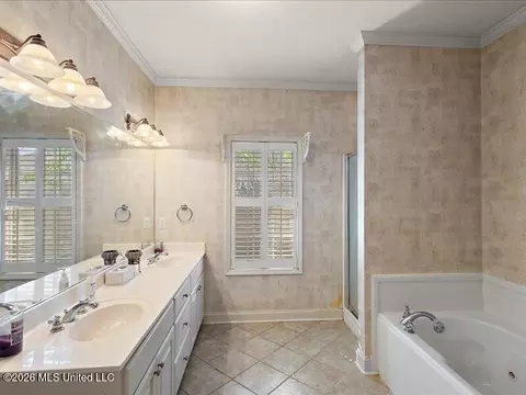 Bath - 140 Raulston Dr, Byram, MS 39272 photo 1 of 3