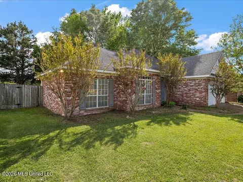 Exterior - 140 Raulston Dr, Byram, MS 39272 photo 3 of 5