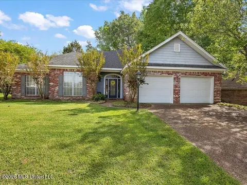 140 Raulston Dr, Byram, MS 39272