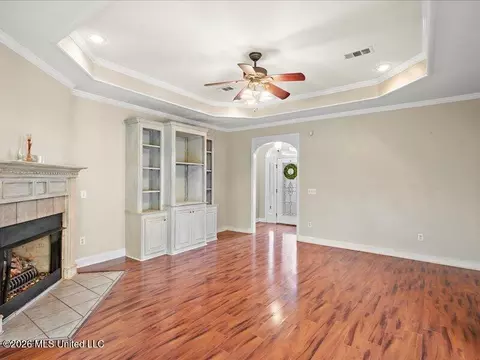 Living - 140 Raulston Dr, Byram, MS 39272 photo 1 of 1