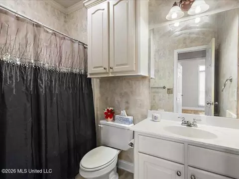 Bath - 140 Raulston Dr, Byram, MS 39272 photo 3 of 3