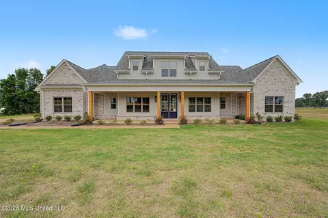 1541 Tributary Dr, Hernando, MS 38632