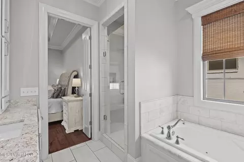 Bath - 1004 Sapphire Xing, Flowood, MS 39232 photo 5 of 7