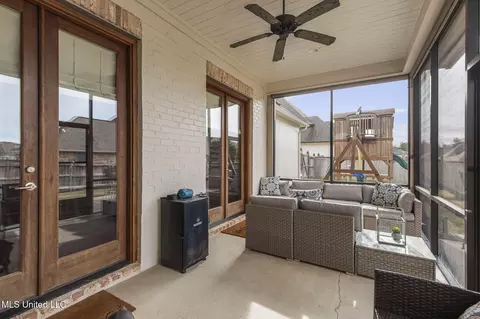 Exterior - 1004 Sapphire Xing, Flowood, MS 39232 photo 5 of 12