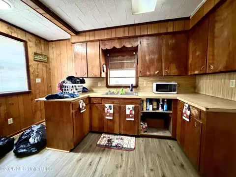 Kitchen - 809 Robertson St, Brookhaven, MS 39601 photo 3 of 5
