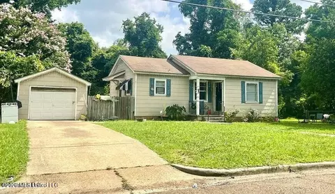809 Robertson St, Brookhaven, MS 39601