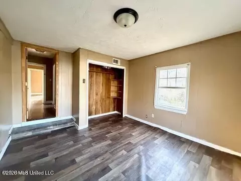 Bedroom - 254 Rogers Cir, Brookhaven, MS 39601 photo 2 of 3