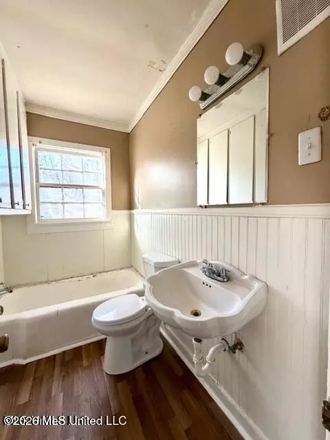 Bath - 254 Rogers Cir, Brookhaven, MS 39601 photo 1 of 1