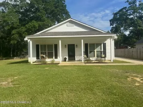 1082 E Railroad Ave, Wesson, MS 39191