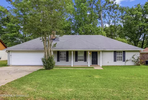 121 Bellegrove Cir, Brandon, MS 39047
