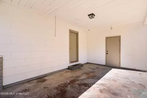 Other - 1005 S Jackson St, Brookhaven, MS 39601 photo 2 of 9