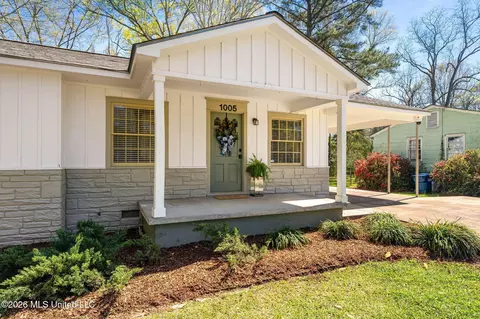 1005 S Jackson St, Brookhaven, MS 39601