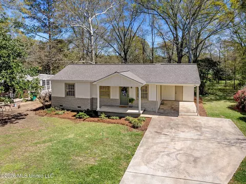 Exterior - 1005 S Jackson St, Brookhaven, MS 39601 photo 12 of 12
