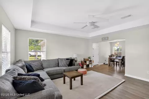 Living - 4 Arbor Bend Dr, Picayune, MS 39466 photo 1 of 2