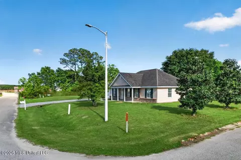 View/Area - 4 Arbor Bend Dr, Picayune, MS 39466 photo 1 of 4