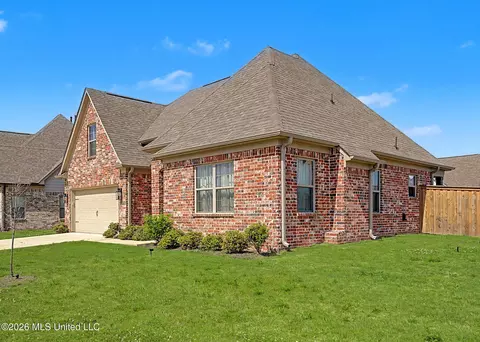 Exterior - 4960 Reunion Dr, Walls, MS 38680 photo 4 of 5