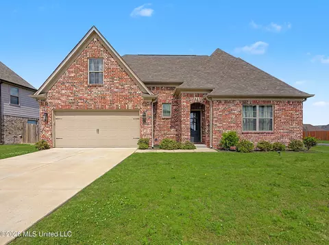 Exterior - 4960 Reunion Dr, Walls, MS 38680 photo 2 of 5