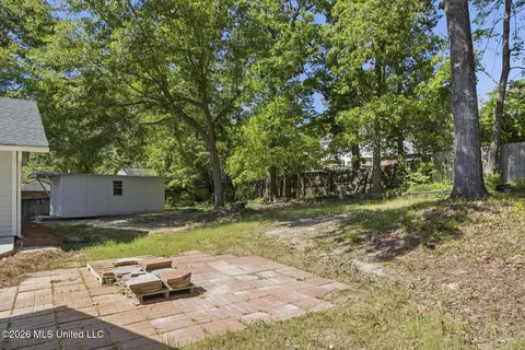 Exterior - 312 Helmsley Dr, Brandon, MS 39047 photo 6 of 7