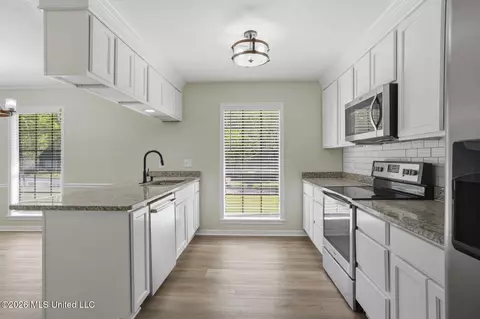 Other - 312 Helmsley Dr, Brandon, MS 39047 photo 2 of 9