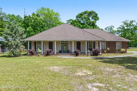 13308 Little Bluff Dr, Vancleave, MS 39565