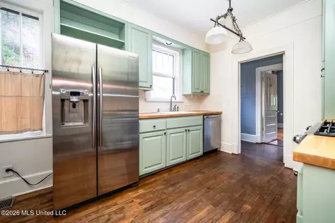 Kitchen - 1602 Saint Ann St, Jackson, MS 39202 photo 2 of 6
