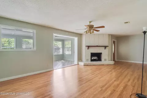 Living - 9124 Wire Rd, Vancleave, MS 39565 photo 3 of 3