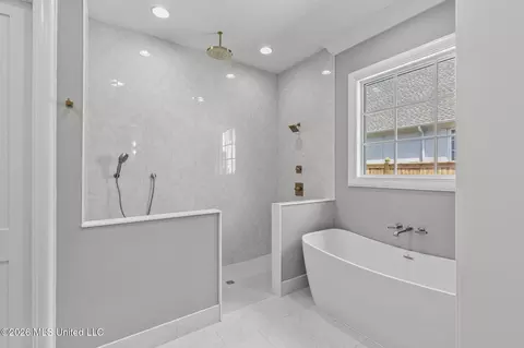 Bath - 109 Commonwealth Dr, Madison, MS 39110 photo 1 of 17