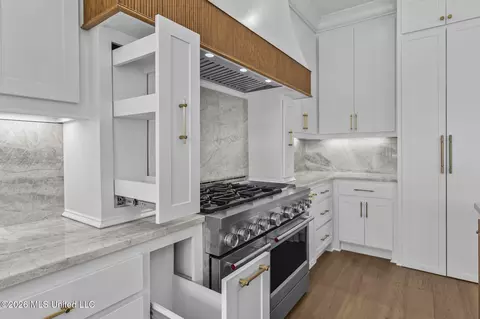 Kitchen - 109 Commonwealth Dr, Madison, MS 39110 photo 10 of 11